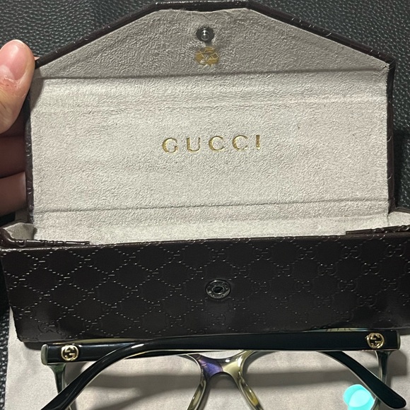 Gucci prescription glasses with black frames and design in the sides - Picture 2 of 10